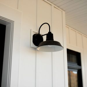 30cm Original Farmhouse in Black Ace Outdoor Rated