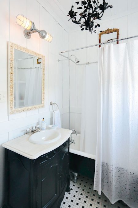 Art Deco Styled Bathroom